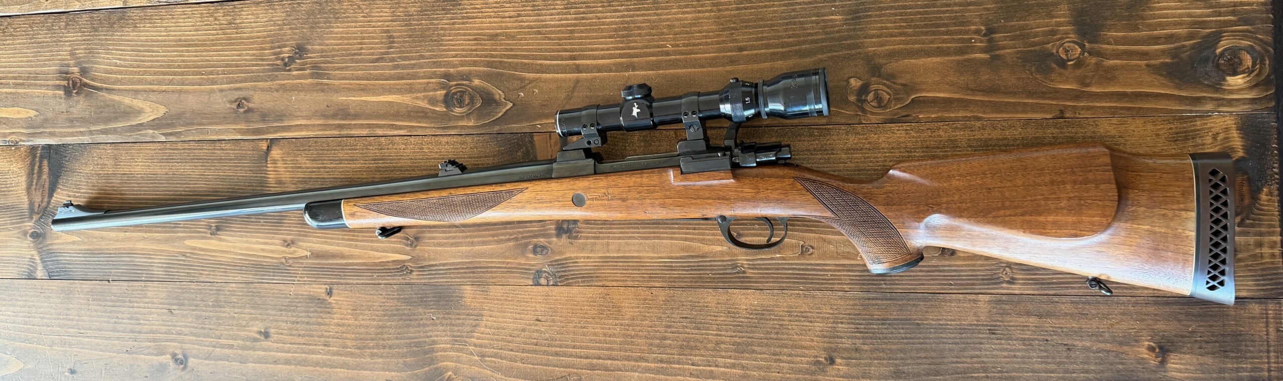 Zastava .458 Winchester Magnum, optika Tasco 1–3,5×20