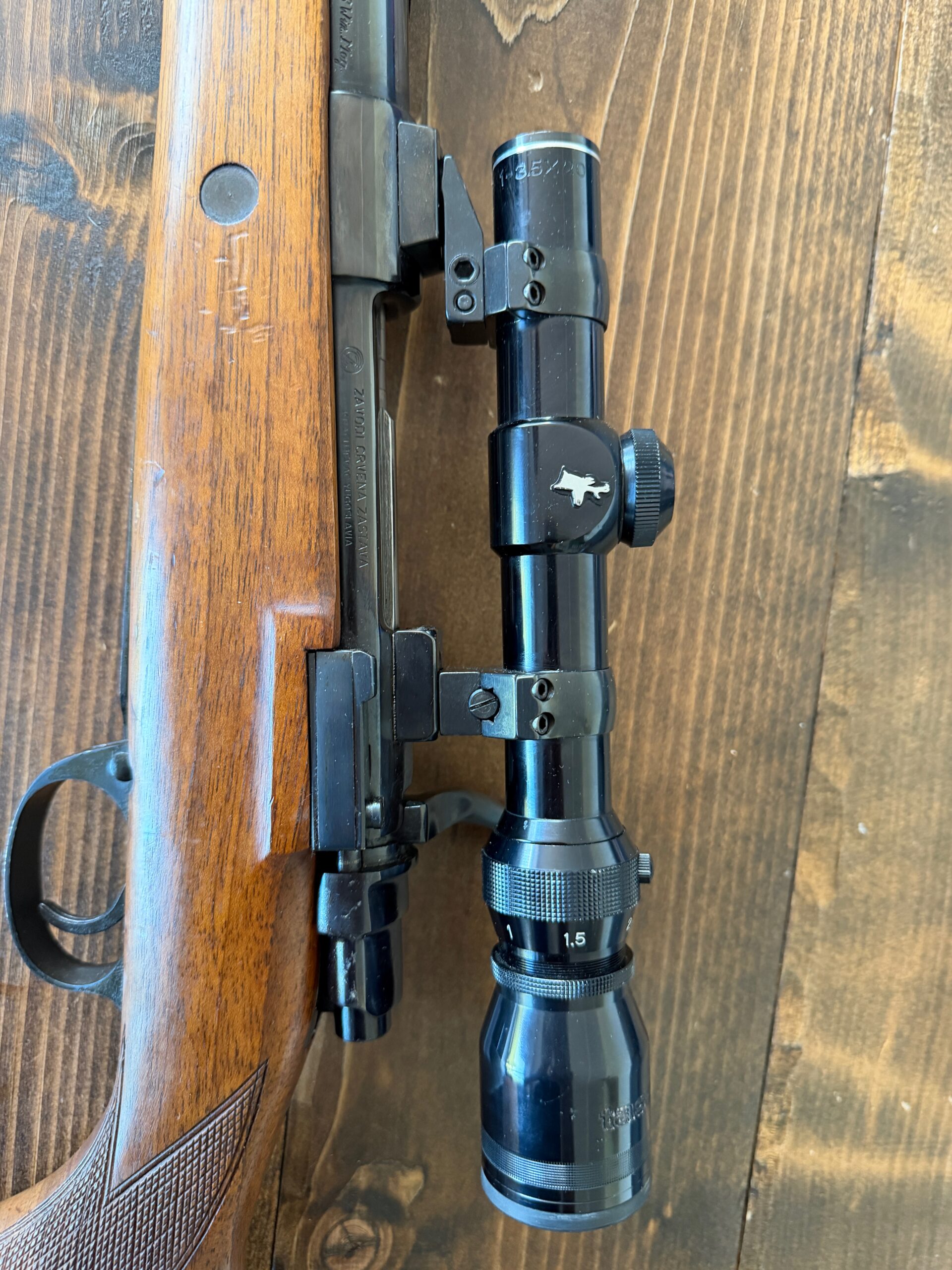 Zastava .458 Winchester Magnum, optika Tasco 1–3,5×20 - Obrázek 2