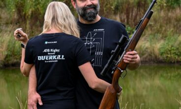 Černé triko .416 Rigby „Because overkill is relative“